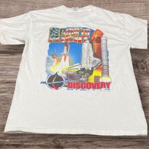 Space shuttle discovery shirt men’s size medium